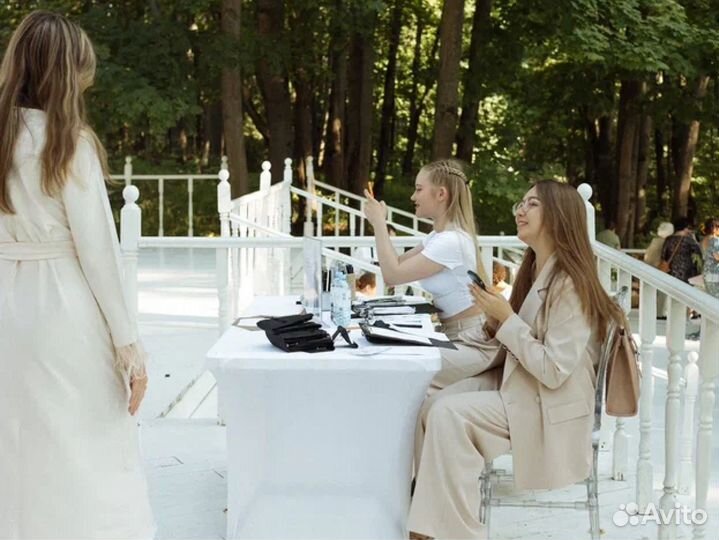 Ивент-художники, скетчи гостей на мероприятии