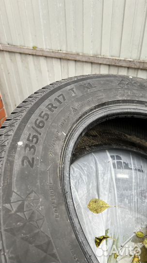 Continental ContiVikingContact 7 235/65 R17