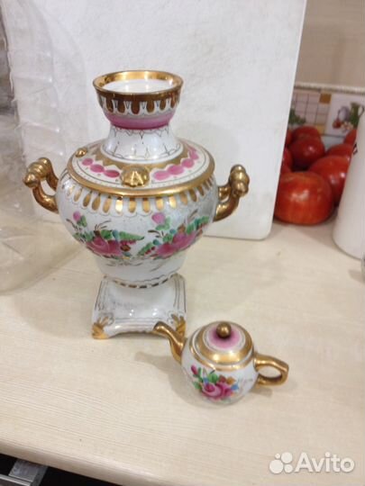 Фарфоровый мини-самовар