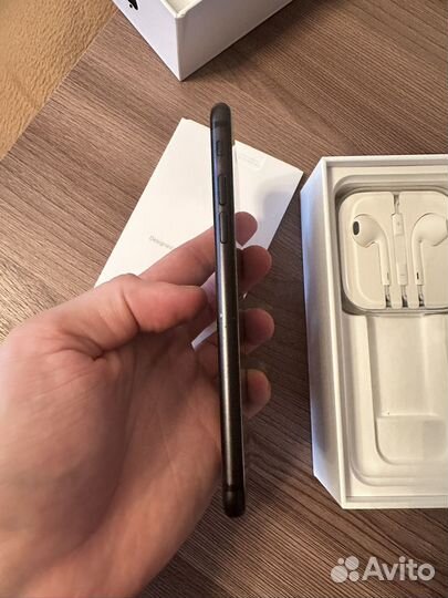 iPhone 7, 128 ГБ