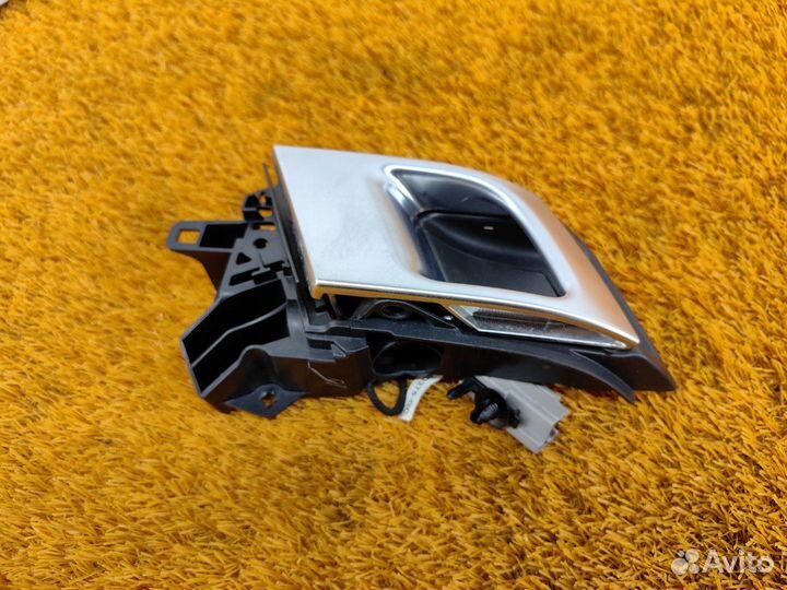 Ручка двери внутренняя передняя левая Land Rover