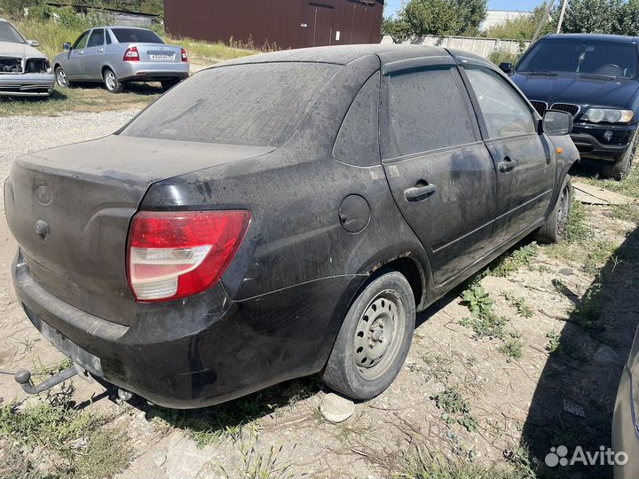 На разборе Лада Гранта