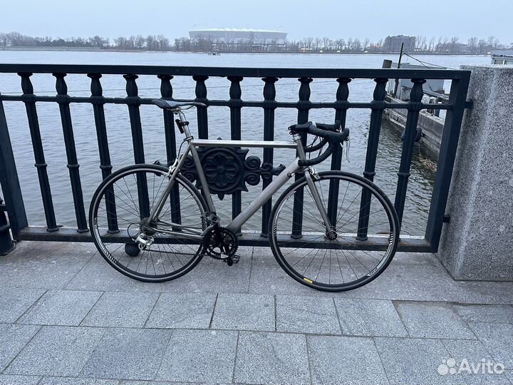 Титановый шоссейный велосипед
