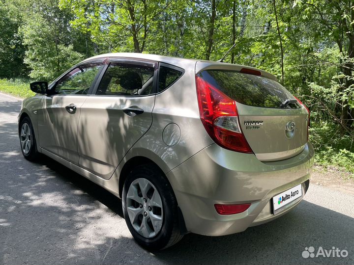 Hyundai Solaris 1.4 AT, 2013, 155 000 км