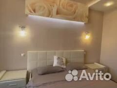 Прикроватные тумбы молочный беж