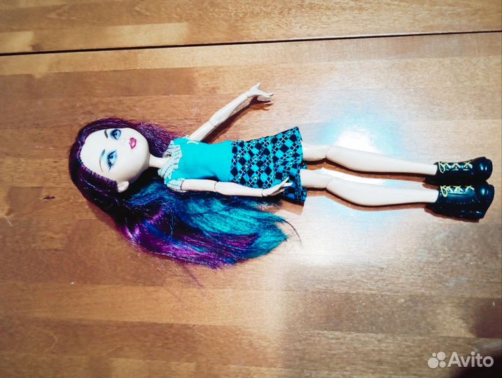 Кукла монстер хай