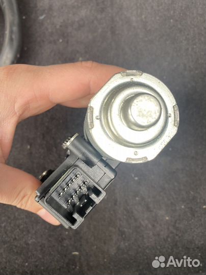 Моторчик люка Инфинити G25; G35; G37