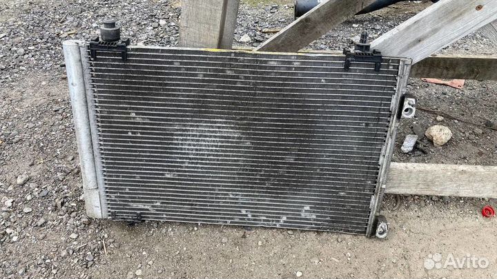 Радиатор кондиционера Peugeot 308