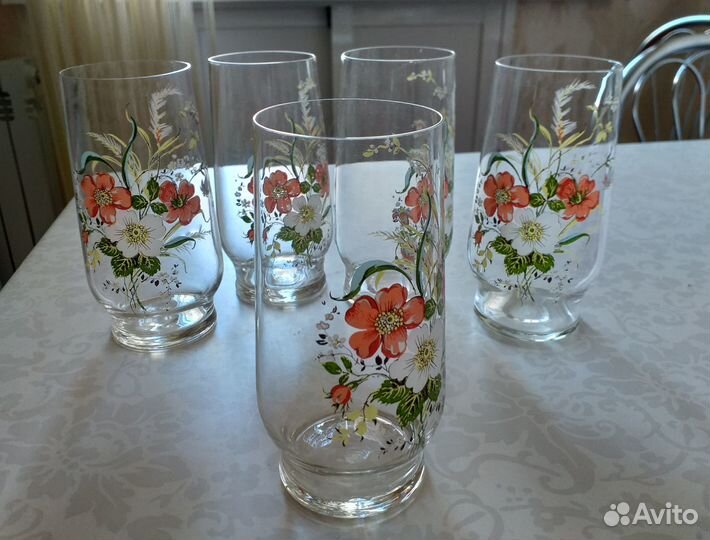 Стаканы из тонкого стекла