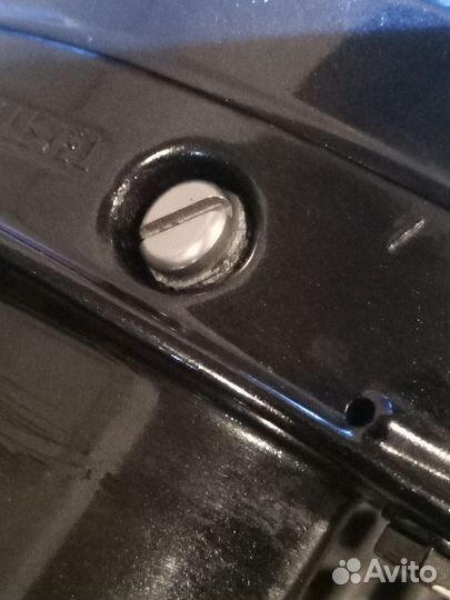 Винт, пробка редуктора лодочного мотора