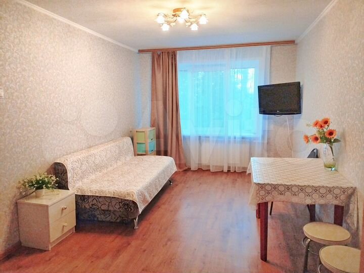 2-к. квартира, 46 м², 1/9 эт.
