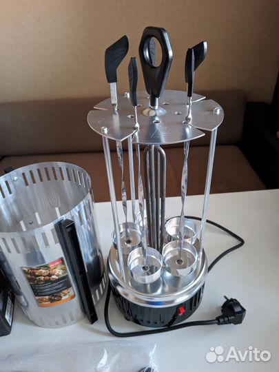 Электрошашлычница Redmond RBQ-0252-E