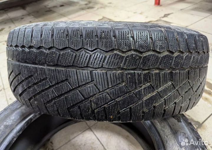 Continental ContiCrossContact Viking 235/60 R18