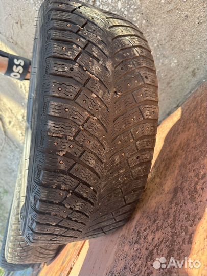 Michelin X-Ice North 4 225/45 R18