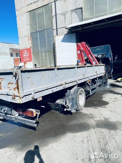 Бортовой грузовик TATA 613 с КМУ AMCO VEBA, 2010