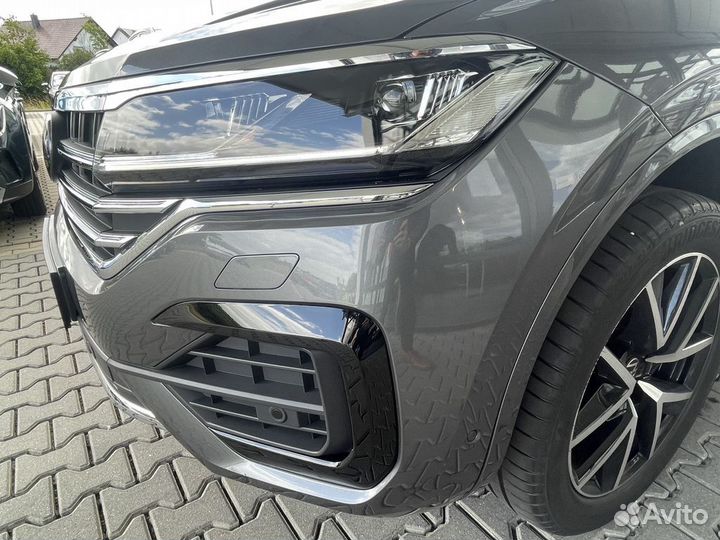 Volkswagen Touareg 3.0 AT, 2023, 2 200 км