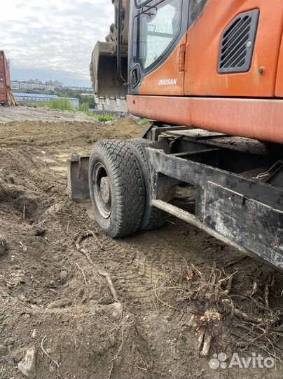 Гусеничный экскаватор DOOSAN Daewoo DX180LC, 2012
