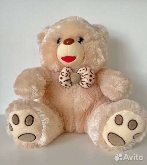 Плюшевый медвежонок