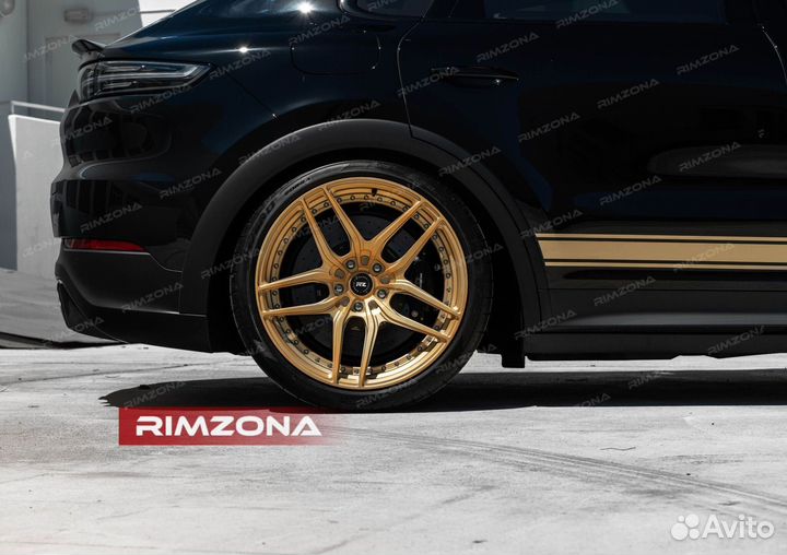 Кованые диски R22 на Porsche Panamera