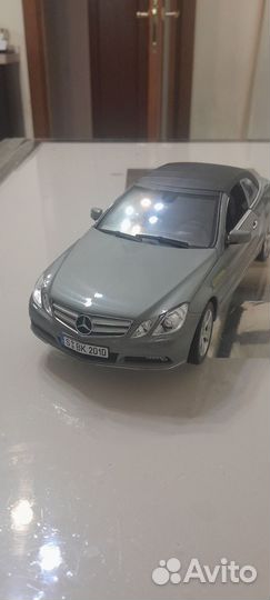 Модель автомобиля Мерседес е класса купе