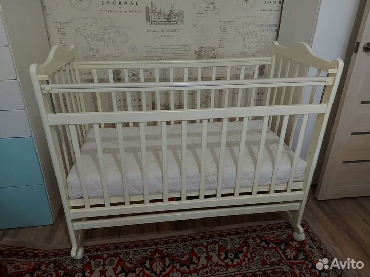 Детская кроватка