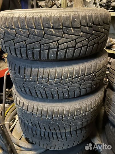 Комплект зимних колес r16 205 60 nexen cruze