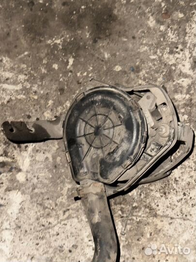 Насос воздушный Forester sg5 ej204 14828AA060