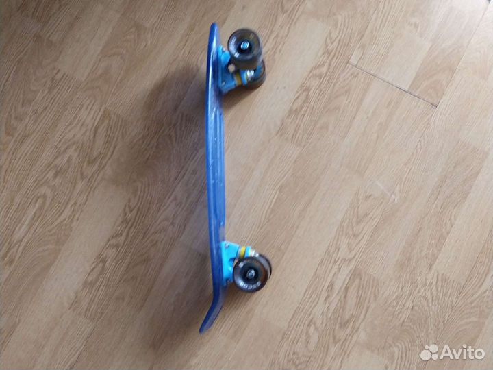 Пенниборд со светящимися колёсами