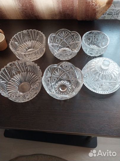 Конфетницы,салатники,маслёнка,вазы под цветы