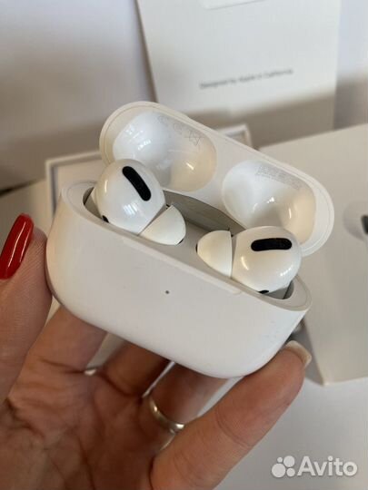 Беспроводные наушники Apple AirPods Pro