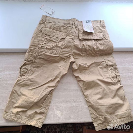 Шорты-бермуды