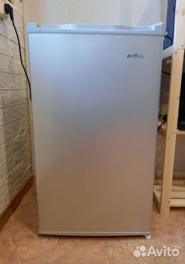 Холодильник маленький бу