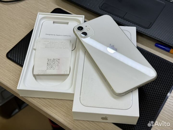 iPhone 11, 64 ГБ