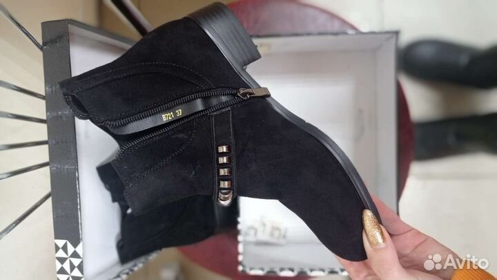 Ботинки женские 37 размер