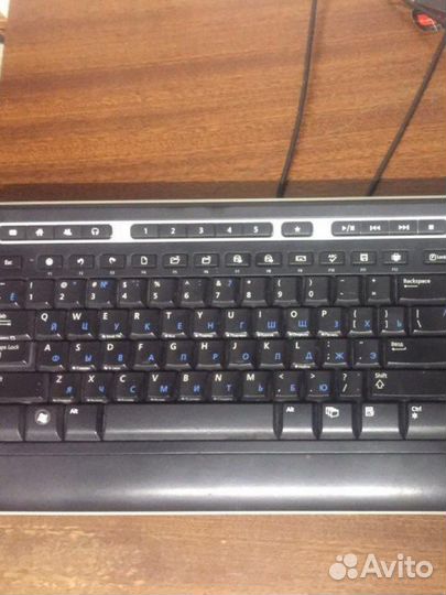 Монитор, клавиатура и мышка