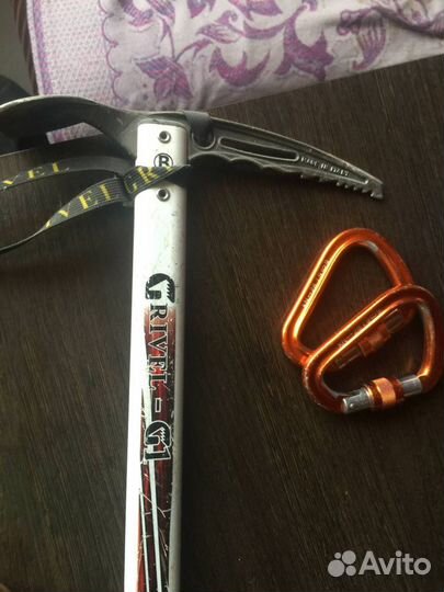 Кошки, ледоруб, каска, обвязка