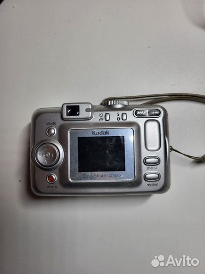 Компактный фотоаппарат