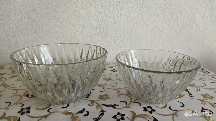 Вазочки, конфетницы, салатники