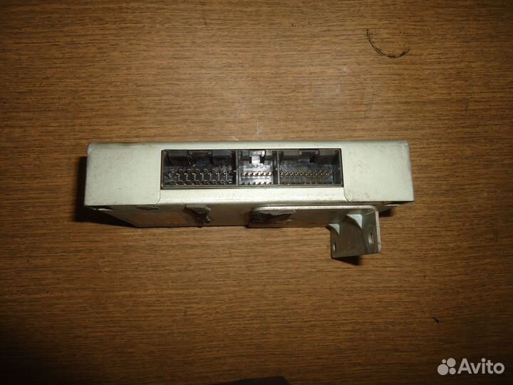 A64-000DW Блок управления Subaru Impreza GF2