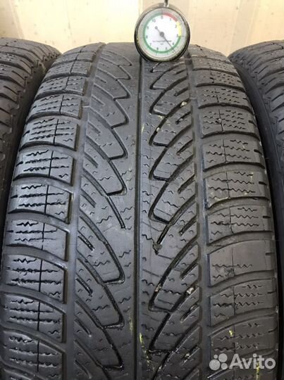 Goodyear UltraGrip 8 Performance 205/50 R17 93H