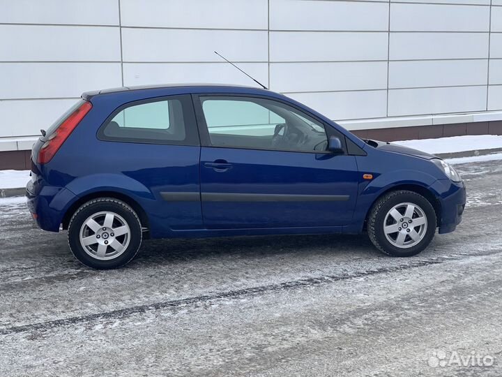 Ford Fiesta 1.6 AT, 2006, 195 000 км