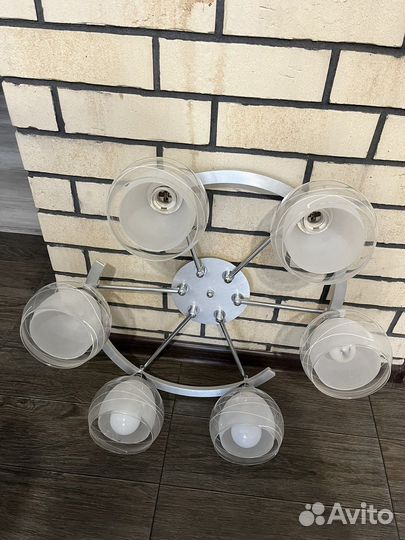 Люстра потолочная бу