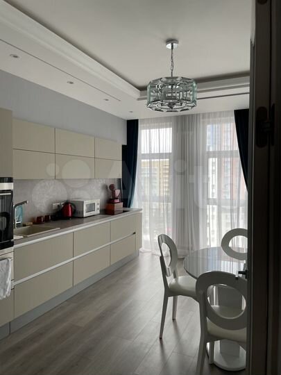 2-к. квартира, 77,2 м², 12/16 эт.