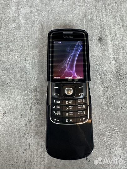 Nokia 8600 Luna