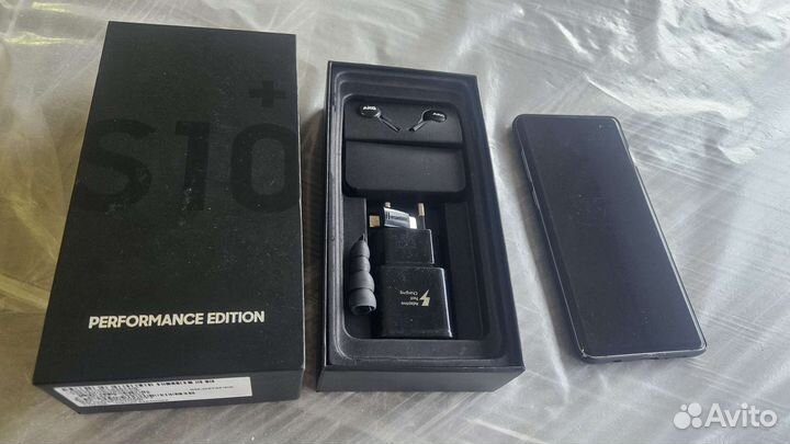 Samsung galaxy s10 plus ceramic