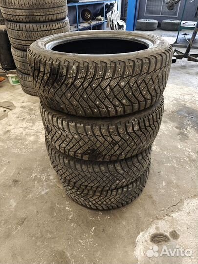 Goodyear Ultra Grip Ice Arctic 2 215/50 R17