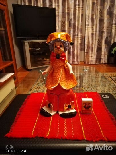 Фарфор.Паяц с саксафоном Флоренция - Италия