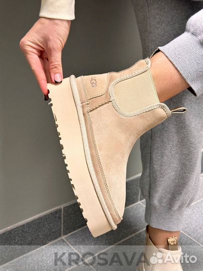 UGG Neumel Chelsea Platform