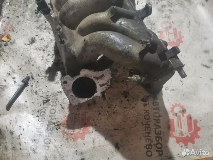 Коллектор впускной Лада 2110 2111