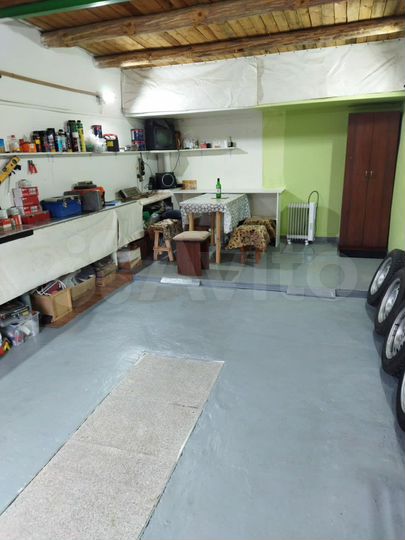 Гараж, > 30 м²